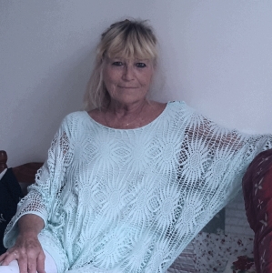 Photo de profil de Evelyne Petit