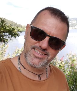 Photo de profil de Francis Estignard