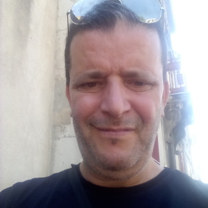 Photo de profil de Hamou Mokeddem