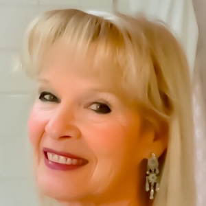 Photo de profil de Hélène Beloeuvre