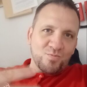 Photo de profil de Mehdi Aït
