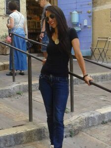 Photo de profil de Nora Bouzaroura