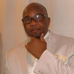 Photo de profil de Shomongo Ombo