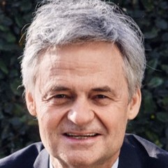 Photo de profil de Yves Dieulesaint
